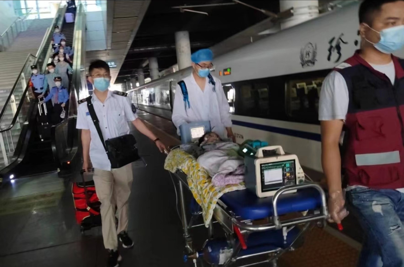 岳阳县高铁转运公司